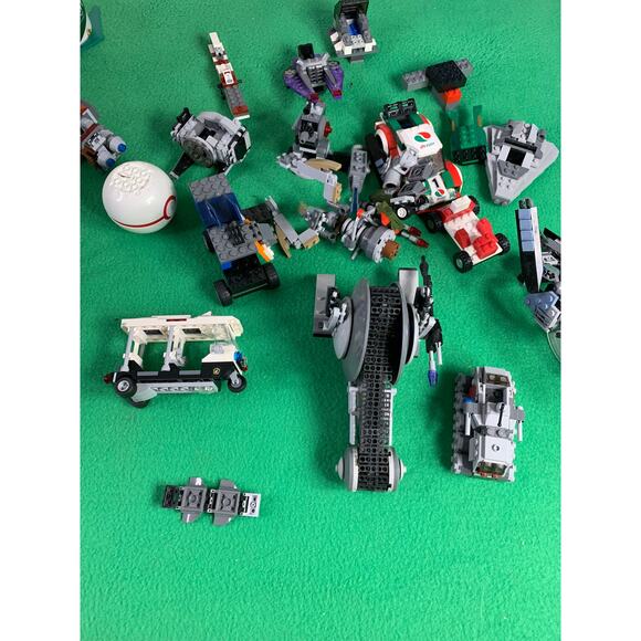 LEGO Transformers Wheeljack Building Blocks Play Set for Kids Multicolor Plastic - Picture 5 of 16